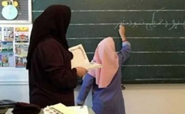 آخرین وضعیت استخدام معلمان حق التدریس و آموزشیاران نهضت سوادآموزی
