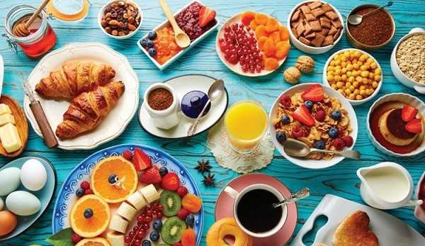 بهترین خوراکی ها و نوشیدنی ها برای صبحانه | صبحانه چی بخوریم؟