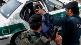 دستگیری عاملان سنگ پرانی به ماشین های پلیس