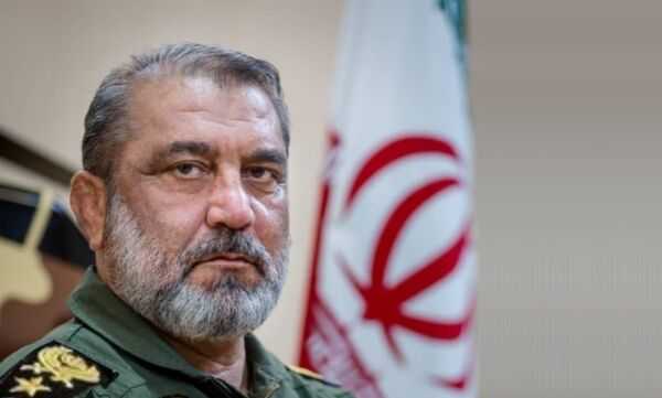 آماده&zwnj; باش کامل بالگردها و هواپیماهای هوانیروز برای مراسم تشییع رهبر | تأمین امنیت هوایی و جابجایی سریع در صورت نیاز / حضور فرمانده نیروی زمینی ارتش در مراسم + به&zwnj;کارگیری گروه&zwnj; های یگان&zwnj;های واکنش سریع در چارچوب طرح&zwnj; های ابلاغی