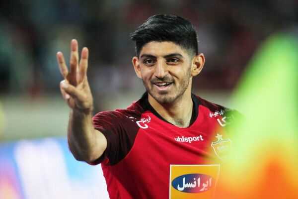 نقل‌وانتقالات داغ فوتبال پرسپولیس ایران/مهدی ترابی بین پرسپولیس و تراکتور در مرکز طوفان نقل‌وانتقالات