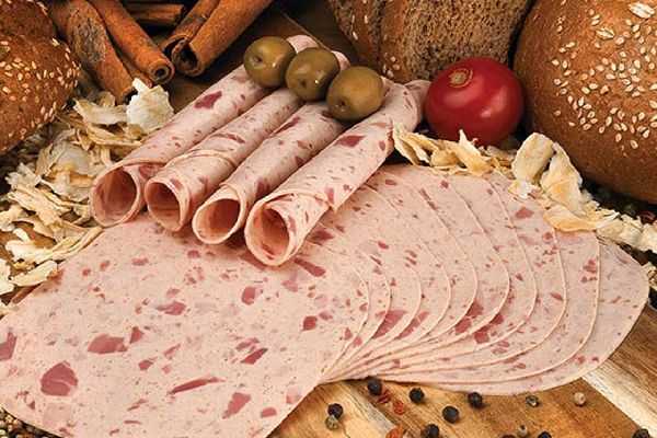 مصرف سوسیس و ژامبون احتمال ابتلا به این بیماری را بیشتر می‌کند
