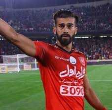 اوج هیجان در نقل و انتقالات! بمب نیم فضل ترکید: «رامین رضائیان» رسماً پرسپولیسی شد!/ جزئیات قرارداد جنجالی