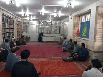 تصاویری از کلاس های مسجد امام حسن عسکری؛ عکس اساتید به همراه آیت الله اعتمادی