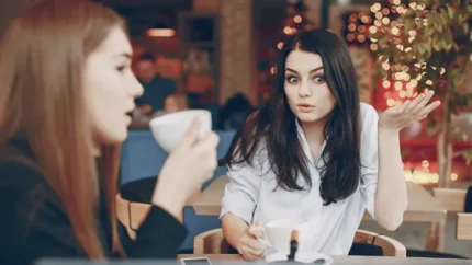 ویژگی رفتاری زنانی که از نظر عاطفی هنوز بالغ و بزرگ نشده&zwnj;اند چیست؟