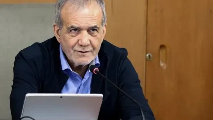 عمانی ها برای پزشکیان سنگ تمام گذاشتند/ عکس رئیس جمهور در مسجد با شکوه عمان