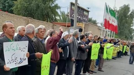 صدای اعتراض بازنشستگان شوش و اهواز بلند شد