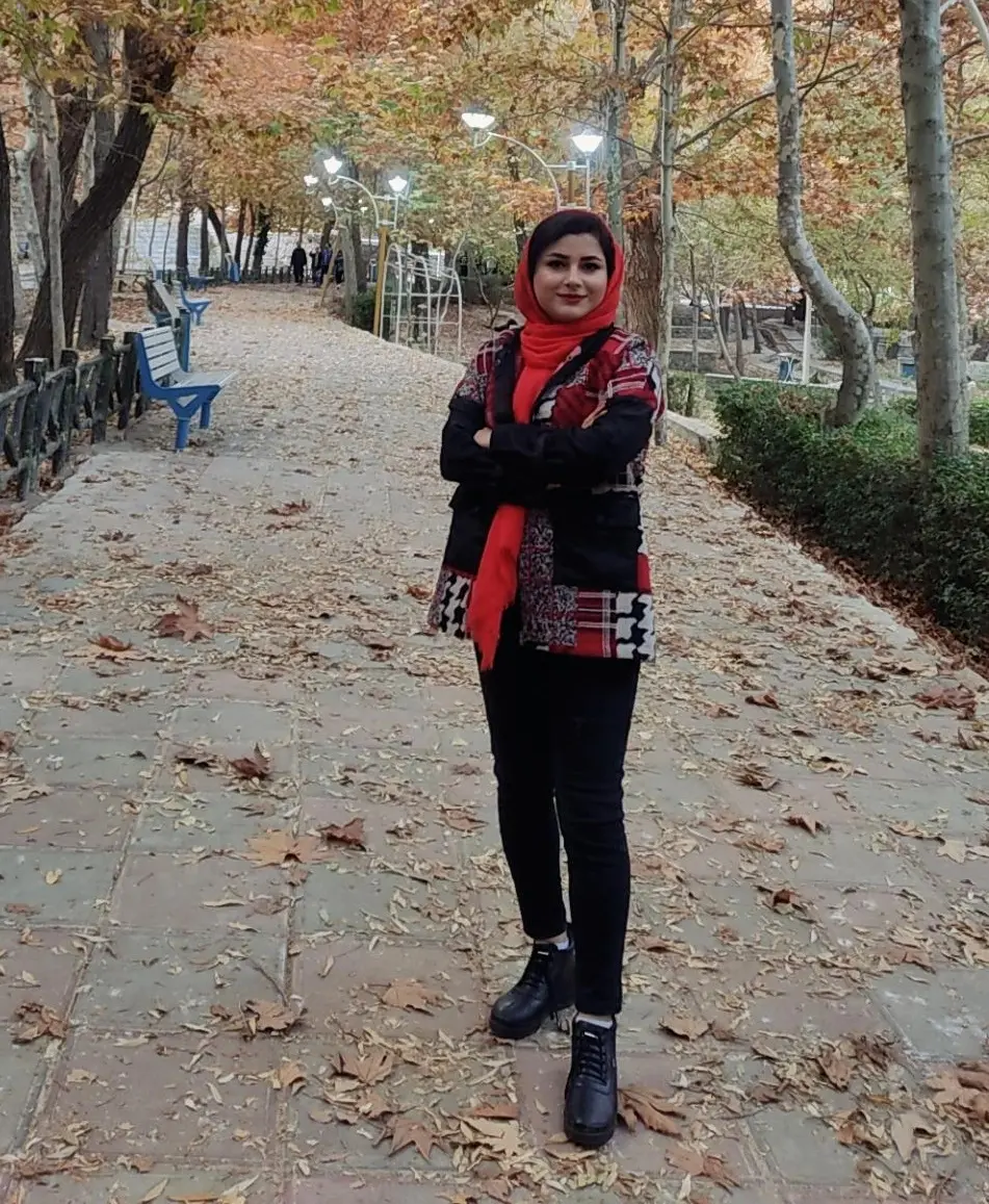 پریسا کربلایی حسنی: تاثیر تلفن همراه بر خواب و تمرکز؛ چالش‌های عصر دیجیتال + راهکارهای طلایی