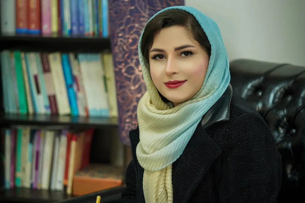دکتر پریسا کربلایی حسنی نشانه‌های کاهش عزت نفس در کودکان به دلیل استفاده از شبکه‌های اجتماعی