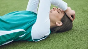 اخبار پزشکی و سلامت از سردردهای خطرناک /  این سردردها خطرناک هستند و ارتباط مستقیم با مغز و اعصاب دارند