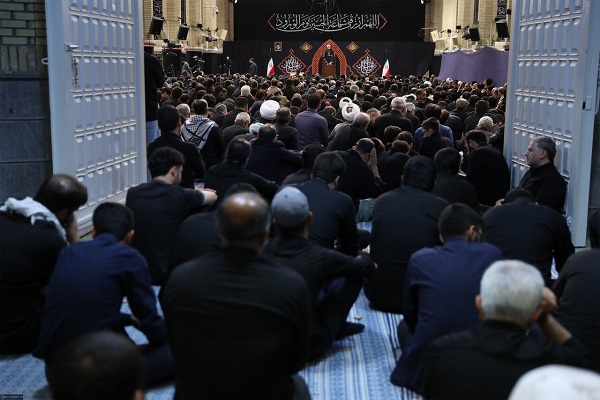 حسینیه امام خمینی در دومین شب محرم؛ غرق در ماتم حسینی شد