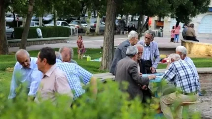بازنشستگان منتظر افزایش ۴۰ درصدی حقوق باشند / مدیرکل تعاون و رفاه اجتماعی جزئیات تغییر نحوه محاسبه حقوق بازنشستگان را اعلام کرد