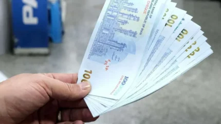 نرخ جدید نان سنگک شوک&zwnj;آور شد؛ افزایش ۵ برابری مقابل حقوق نصفه مستمری&zwnj; بگیران / بحران معیشتی بازنشستگان؛ قیمت نان سنگک و حقوق بازنشستگان در تضاد شدید
