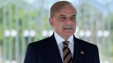 لغو ناگهانی سفر نخست&zwnj;وزیر پاکستان به سوئیس / بحران یا تغییر راهبرد؟ بررسی دلایل احتمالی لغو سفر مهم دیپلماتیک / واکنش رسانه&zwnj;های بین&zwnj;المللی به این تصمیم