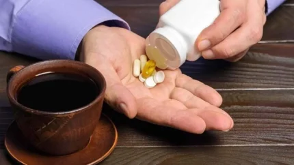 شوک ۳۸۰ درصدی به جیب بیماران | افزایش نجومی قیمت دارو با عنوان «اصلاح قیمت» در خرداد ۱۴۰۵ / مکمل ورزشی ۴.۸ برابر، شربت ویتامین ۴ برابر، انسولین قلمی ۸۹۰ هزار تومان + ماجرای ارز ۲۸۵۰۰ تومانی که نگه داشته شد اما اثر نکرد