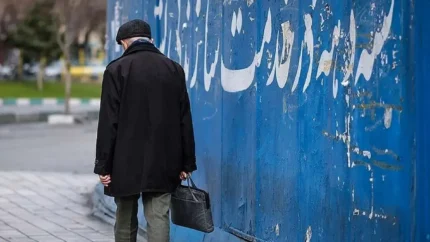 بازنشستگان تامین اجتماعی چشم انتظار خرداد | برداشت ۴۵ همتی بانک مرکزی چالش بزرگ پیش روی واریز حقوق با افزایش / در صورت تامین نشدن منابع، حقوق خرداد نیز علی‌الحساب پرداخت می‌شود + جزئیات
