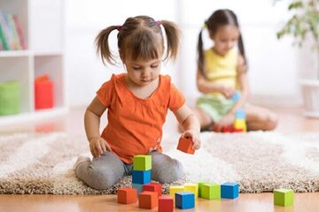 خبر فوری کاخ سفید | ادعای پزشکان درباره تشخیص سندروم «غروب آفتاب» برای ترامپ؛ فیلم چرتزدن رئیس‌جمهور در مراسم رسمی جنجال آفرید / متخصصان: رفتارهای شبانه و چرت‌ های روزانه نشانه زوال عقل است؛ کاخ سفید: ترامپ در سلامت کامل است