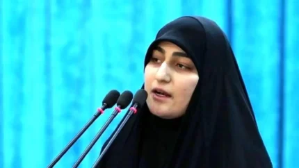 واکنش زینب سلیمانی به حملات اسرائیل | انتشار تصویر دستان خونین پدر + پیام «تا ابد در کنار هم…» / تاکید بر تداوم راه شهید سلیمانی در برابر رژیم صهیونیستی