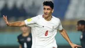 اخبار فوری نقل و انتقالات استقلال | هافبک ملی‌پوش استقلال ۳ پیشنهاد خارجی روی میز دارد؛ تصمیم نهایی در هفته آینده / سه مقصد خارجی برای ستاره آبی‌ها؛ از امارات و قطر تا ترکیه؛ تکلیف ملی‌پوش استقلال تا پایان هفته مشخص می‌شود