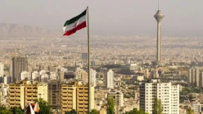 هشدار نارنجی هواشناسی تهران | وزش باد شدید و طوفان گرد و خاک از اواخر امروز تا پنجشنبه / دمای ۳۸ تا ۴۰ درجه؛ هشدار به شهروندان برای تردد در فضای باز