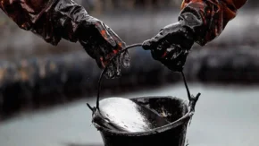 قیمت نفت امروز ۱۶ تیر ۱۴۰۵ | برنت ۷۱.۵۵ دلار، WTI ۶۸.۲۶ دلار / کاهش ۰.۷ درصدی در پی افزایش تولید اوپک پلاس و بازگشت نفتکش‌ها به تنگه هرمز**