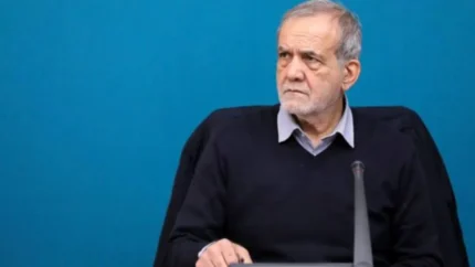 پشت پرده توهین به پزشکیان فاش شد؛ طباطبایی از منافع گروهی خاص پرده برداشت / چرا حملات به پزشکیان شدت گرفته است؟ افشاگری جنجالی درباره منافع منتقدان رئیس جمهور / توهین به پزشکیان برای چه کسانی منفعت دارد؟ روایت جنجالی طباطبایی را بخوانید