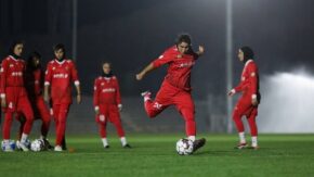 شوک به تیم زنان پرسپولیس؛ ابهام بزرگ روی نیمکت سرخ‌پوشان در آستانه لیگ برتر / نیلوفر اردلان ۱۶ روز پس از انتخاب در هاله‌ای از ابهام؛ بازگشت شادی رضایی یا مریم آزمون؟