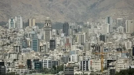 گزارش تازه از بازار مسکن؛ قیمت‌ها بالا، معاملات پایین بازار مسکن در مردادماه؛ خریداران همچنان دست نگه داشتند