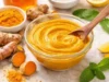 ۳ ماسک خانگی با زردچوبه برای پوستی شفاف و درخشان | خاصیت ضدالتهابی و لکه‌ بر؛ زردچوبه را با ماست، عسل یا آرد نخود ترکیب کنید / ماسک‌هایی ساده و مؤثر برای جوش، لک و روشن‌شدن پوست صورت؛ در خانه درست کنید و معجزه‌اش را ببینید