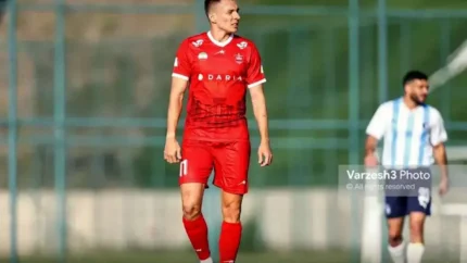 اخبار فوری پرسپولیس | واکنش عصبانی ایگور سرگیف به تعویض در دربی ۱۰۷، احتمال نیمکت نشینی او در دیدار مقابل ذوب آهن را افزایش داد / مهدی تارتار به دلیل برخورد انضباطی و اعتراض این مهاجم ازبکستانی، ممکن است او را از ترکیب اصلی کنار بگذارد