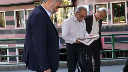 بازنشستگی عقب افتاد؟؛ سابقه بیمه شما تعیین می‌کند چند سال بیشتر کار کنید / قانون جدید چه تغییری در زمان بازنشستگی ایجاد کرده است؟ + جدول کامل افزایش سنوات
