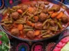 دستور پخت خورش لوبیا سبز و کوفته قلقلی مرحله به مرحله | سس گوجه‌ای و ادویه‌های معطر؛ این خورش ۴۵ دقیقه‌ای را با برنج زعفرانی سرو کنید
