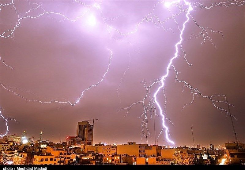 اخبار هواشناسی از بارش باران و رعد و برق در ۱۸ استان | موج جدید بارندگی از راه رسید / هشدار باد شدید و گردوخاک در شرق