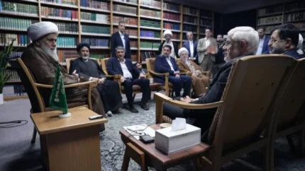 اخبار فوری رفاهی و معیشت | عارف از افزایش قریب&zwnj;الوقوع مبلغ کالابرگ خبر داد؛ معاون اول رئیس&zwnj;جمهور : دولت در تلاش برای مهار گرانی و توسعه روابط با همسایگان است / تأکید بر حاکمیت ایران بر تنگه هرمز و تداوم راهبرد مذاکره