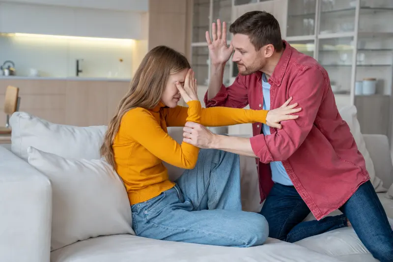 ۷ راه برای مقابله با افراد خودشیفته؛ بهترین انتقام، بهبود یافتن است